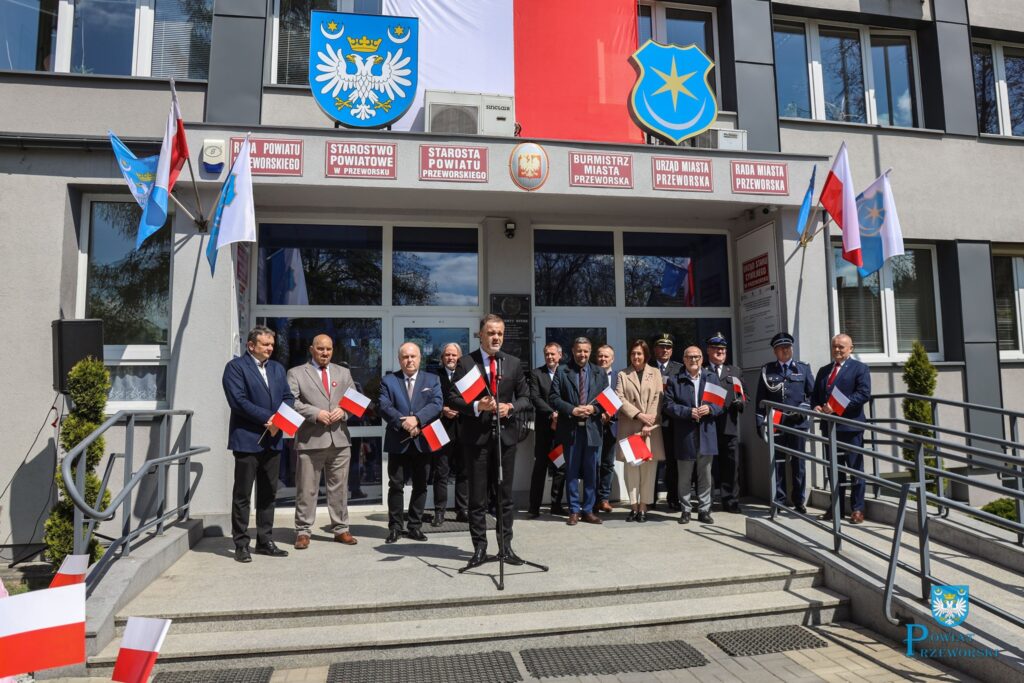 Biało-Czerwony Przeworsk. Uroczyste Obchody Dnia Flagi Rzeczypospolitej Polskiej