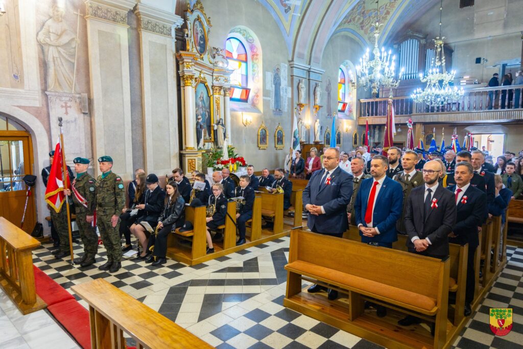 Jawornik Polski Uczcił Rocznicę Konstytucji 3 Maja I Dzień Flagi. Relacja Z Uroczystości