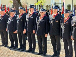XXXI Podkarpacka Pielgrzymka Strażaków. Druhowie z Gminy Sieniawa odznaczeni na Kalwarii