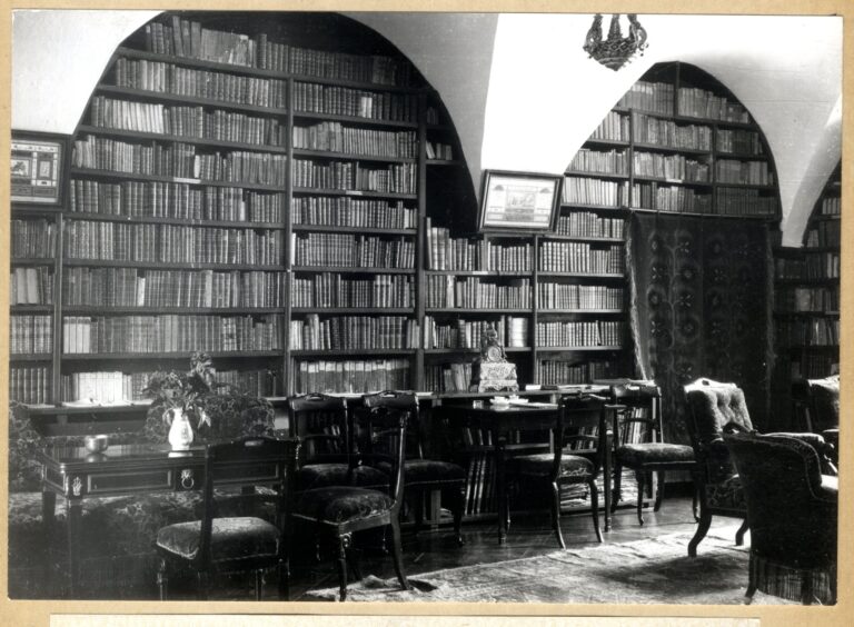 Biblioteka pałacowa w Przeworsku