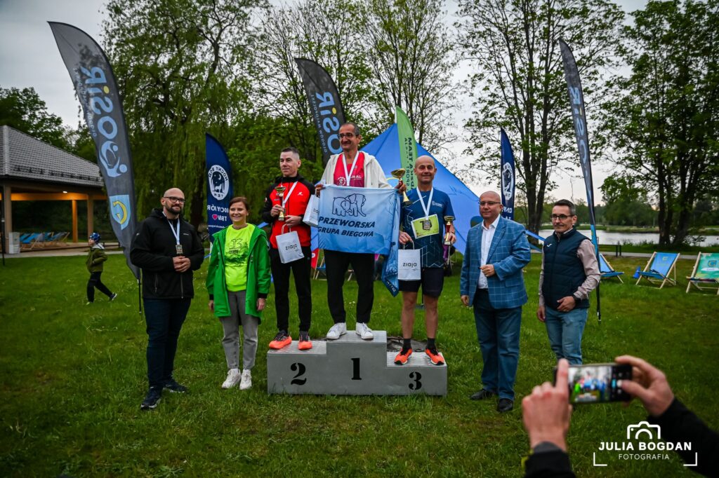 Dariusz Półtorak zwycięzcą kategorii w 13 Dyszy Głogowskiej. Sukces biegacza z Przeworska