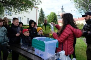 Zamiast ciszy – krzesiwo i kompasy! Zimowi zdobywcy Karpat zrobili survival w Przeworsku