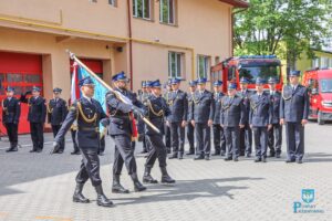 Nowe awanse i inwestycje w bezpieczeństwo. Przeworscy strażacy świętowali swój dzień