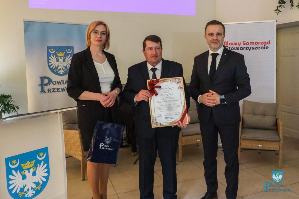 Zobacz, Kto Odebrał Tytuł &Quot;Sołtysa Roku Podkarpacia&Quot; 1 I Forum Sołtysów Powiatu Przeworskiego