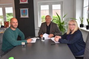Podpisano umowę na odnowienie elewacji WDK w Gorliczynie