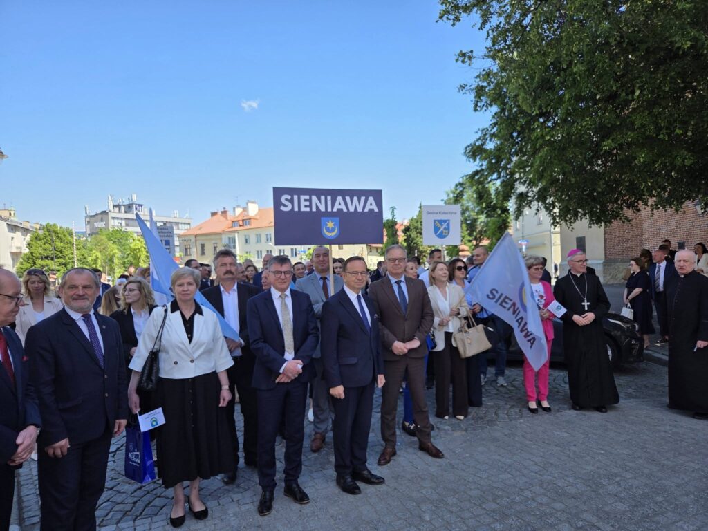 Burmistrz, radni i sołtysi w Rzeszowie. Sieniawa świętowała Dzień Samorządu Terytorialnego
