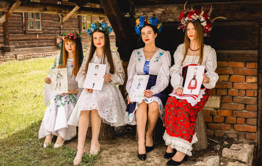 Zobacz Magiczne Kadry &Quot;Kolekcji Ludowej&Quot; Z Zajazdu Pastewnik