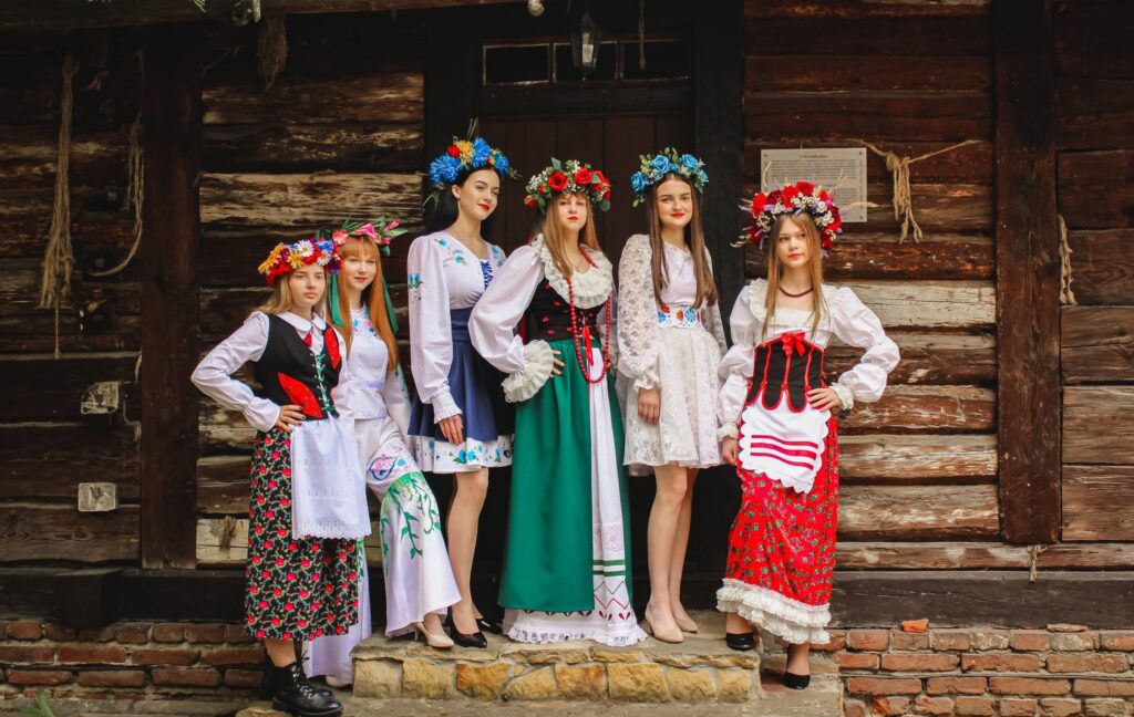 Zobacz Magiczne Kadry &Quot;Kolekcji Ludowej&Quot; Z Zajazdu Pastewnik