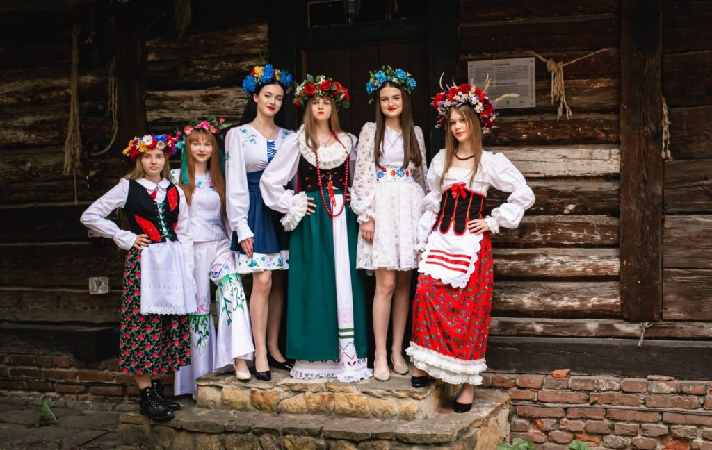 Zobacz Magiczne Kadry &Quot;Kolekcji Ludowej&Quot; Z Zajazdu Pastewnik