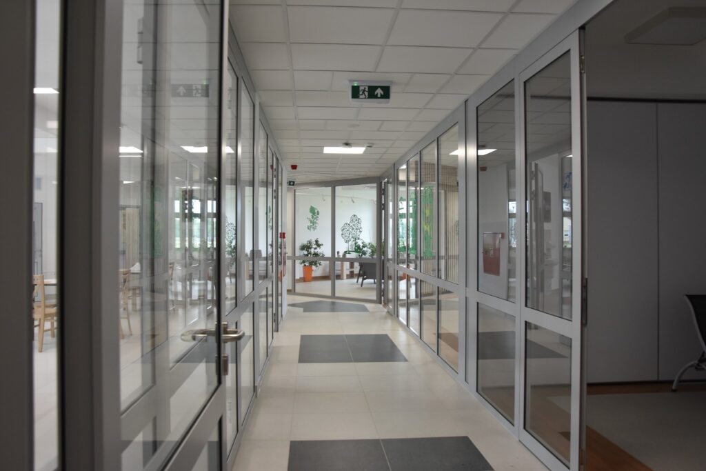 Com W Świętoniowej Już Działa. Pierwsi Mieszkańcy Wprowadzili Się Do Nowego Obiektu 2 Com W Świętoniowej Wewnątrz