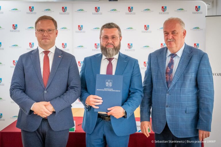 Ponad pół miliona na walkę z suszą i nowe drogi! Gmina Adamówka z wielką dotacją