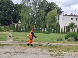 Boże Ciało w gminie Tryńcza. Uczestnicy CIS w akcji – trwają wielkie porządki i ukwiecanie miejscowości