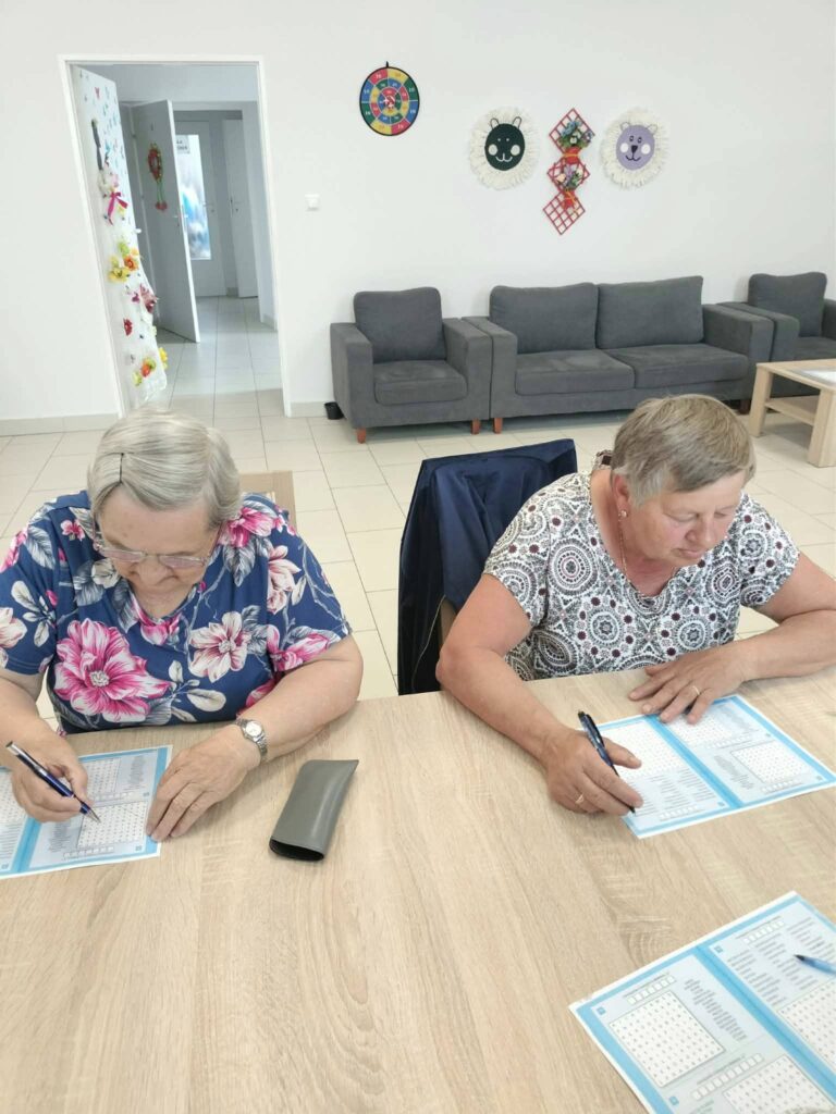 Seniorzy Z Jagiełły Tworzą Unikalne Rękodzieło I Dbają O Formę