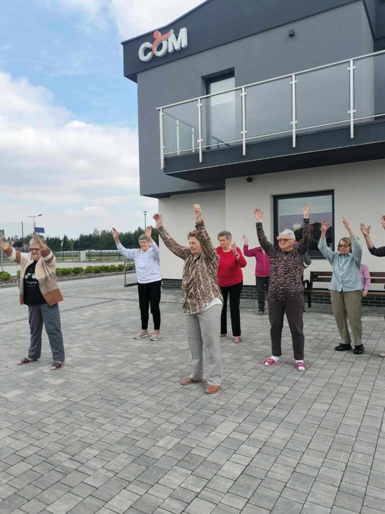 Zobacz, Jak Pięknie Spędzają Czas! Niezwykłe Rękodzieło I Uśmiech Seniorów Z Tryńczy