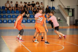 Pierwszy Amatorski Turniej Koszykówki 3x3 w Sieniawie. Armangjedon sięga po Puchar Burmistrza