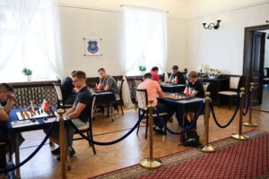 Arcymistrzowie z Europy przejęli przeworski Ratusz! Ruszył wielki „Chess Week”