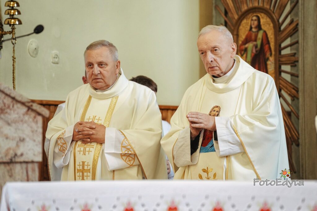 Jubileusz Posługi Kapłańskiej Ks. Piotra Przeszłowskiego Z Sieniawy 1 Jubileusz Posługi Kapłańskiej Ks. Piotra Przeszłowskiego Z Sieniawy