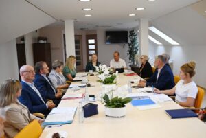 Radni ocenili stan placów zabaw, funkcjonowanie szkół i pomoc społeczną za rok 2025
