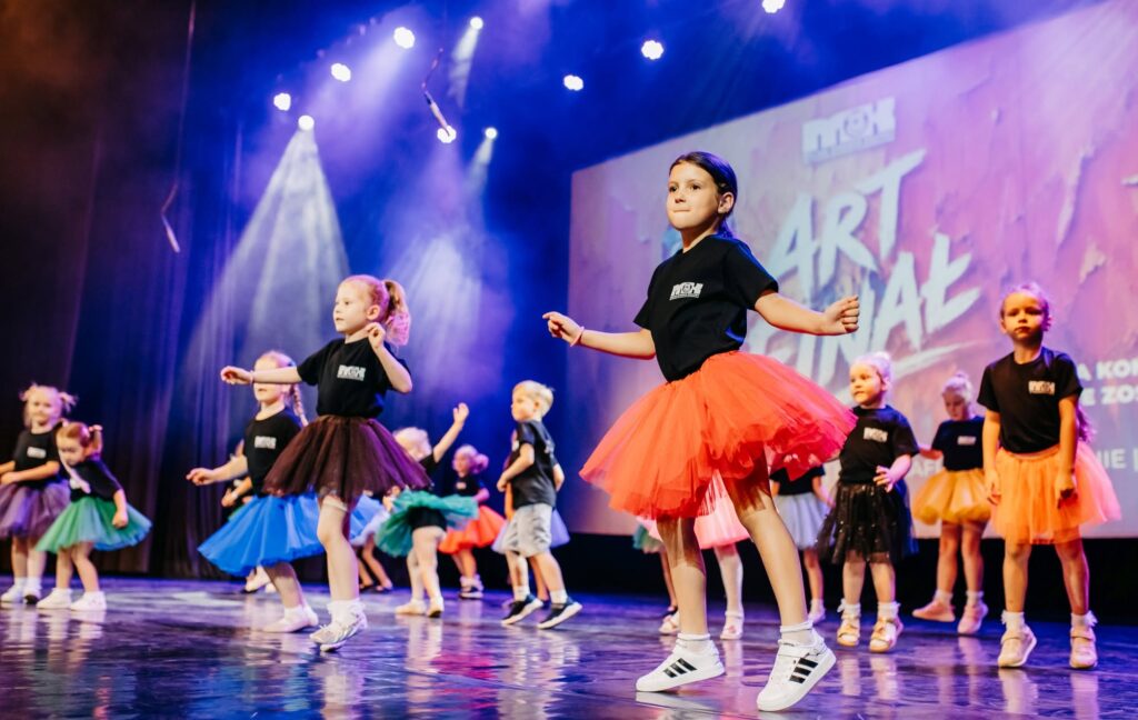 728439209_1443745741131529_247678474853147496_N Wieczór Pełen Talentów I Wzruszeń. Zobacz, Jak Wyglądał Tegoroczny Art Finał W Przeworsku