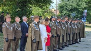 Zmiana na stanowisku dowódcy i wielkie święto artylerzystów. Wicestarosta z Przeworska na uroczystościach w Jarosławiu