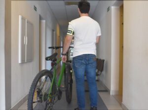 Kryminalni w czasie wolnym od służby zatrzymali sprawcę kradzieży roweru