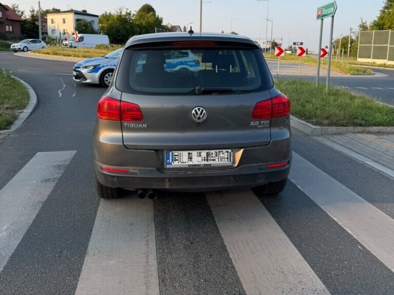 Nietrzeźwy kierowca Volkswagena jechał drogą krajową „pod prąd”