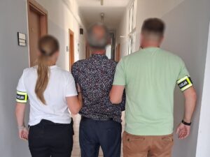 Zostawił motor na ulicy Szpitalnej i stracił kurtkę za 1500 zł