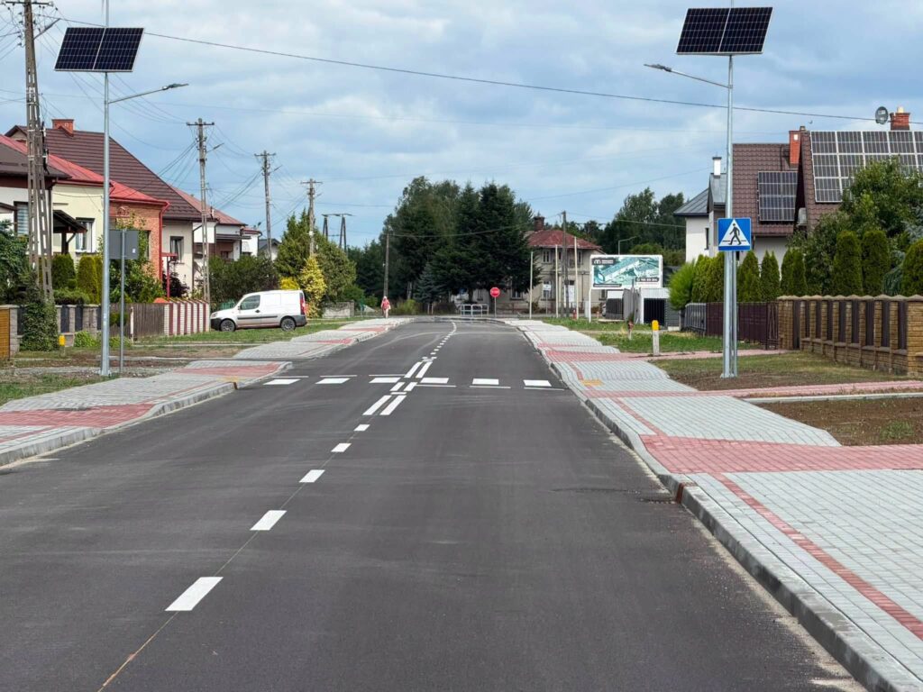 Sieniawa. Ulica Jagiellońska Oficjalnie Przebudowana Za Ponad 2 Miliony Złotych 1 Ulica Jagiellońska W Sieniawie Po Remoncie