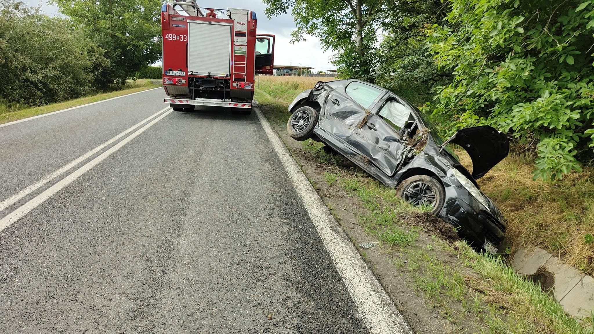 Lokalna Gazeta Internetowa 29 Rozbity Samochód I Ranna Osoba. Groźny Finał Sobotniej Podróży Przez Markową