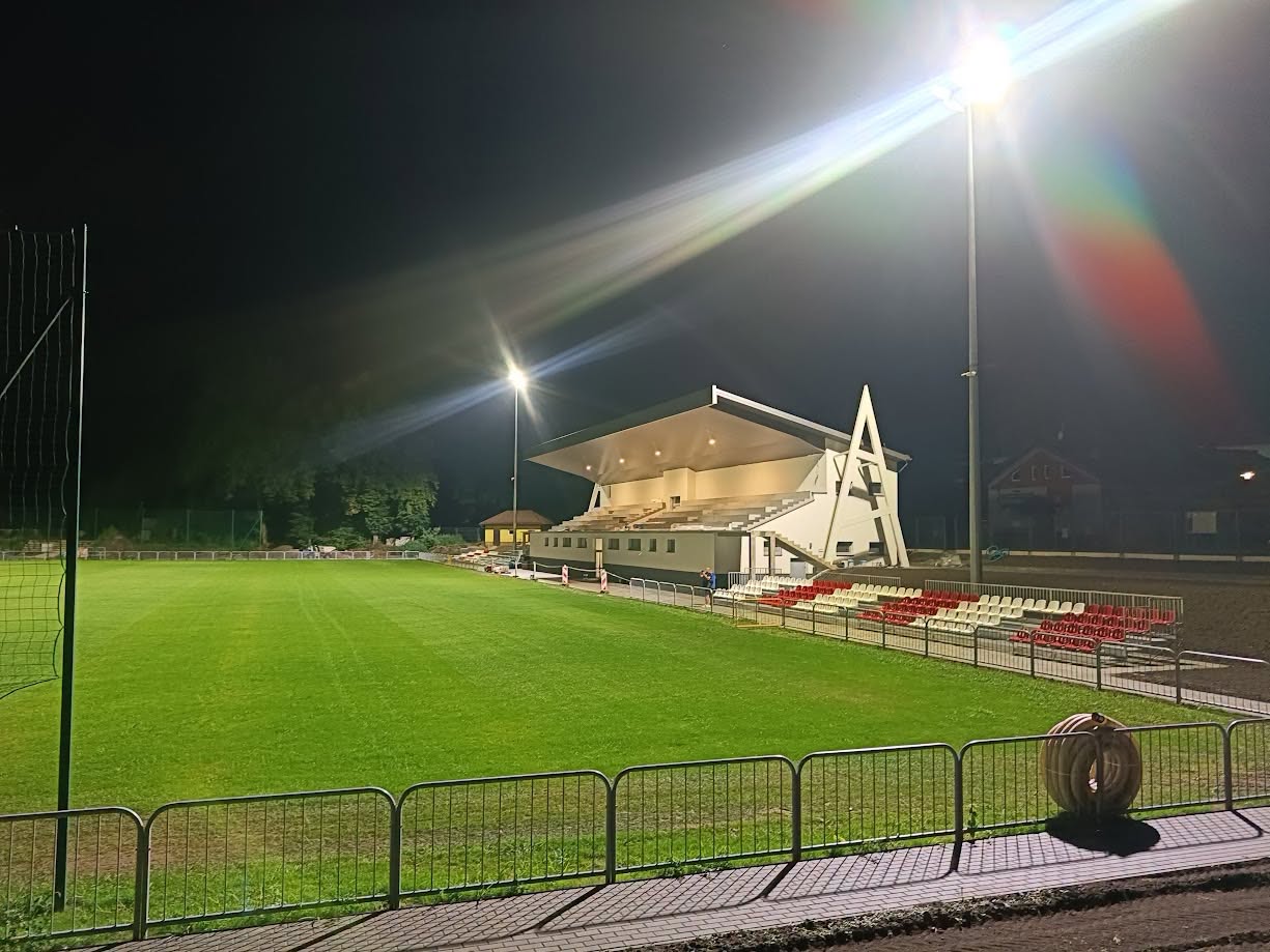 Lokalna Gazeta Internetowa 1 Nowy Stadion Orła Przeworsk I Próba Oświetlenia