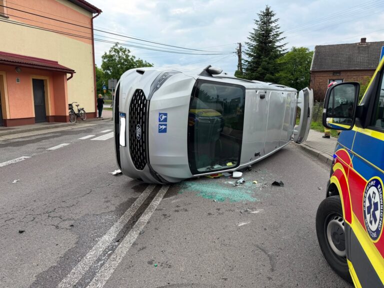 Zderzenie osobowki z ciężarówką w Gniewczynie Łańcuckiej