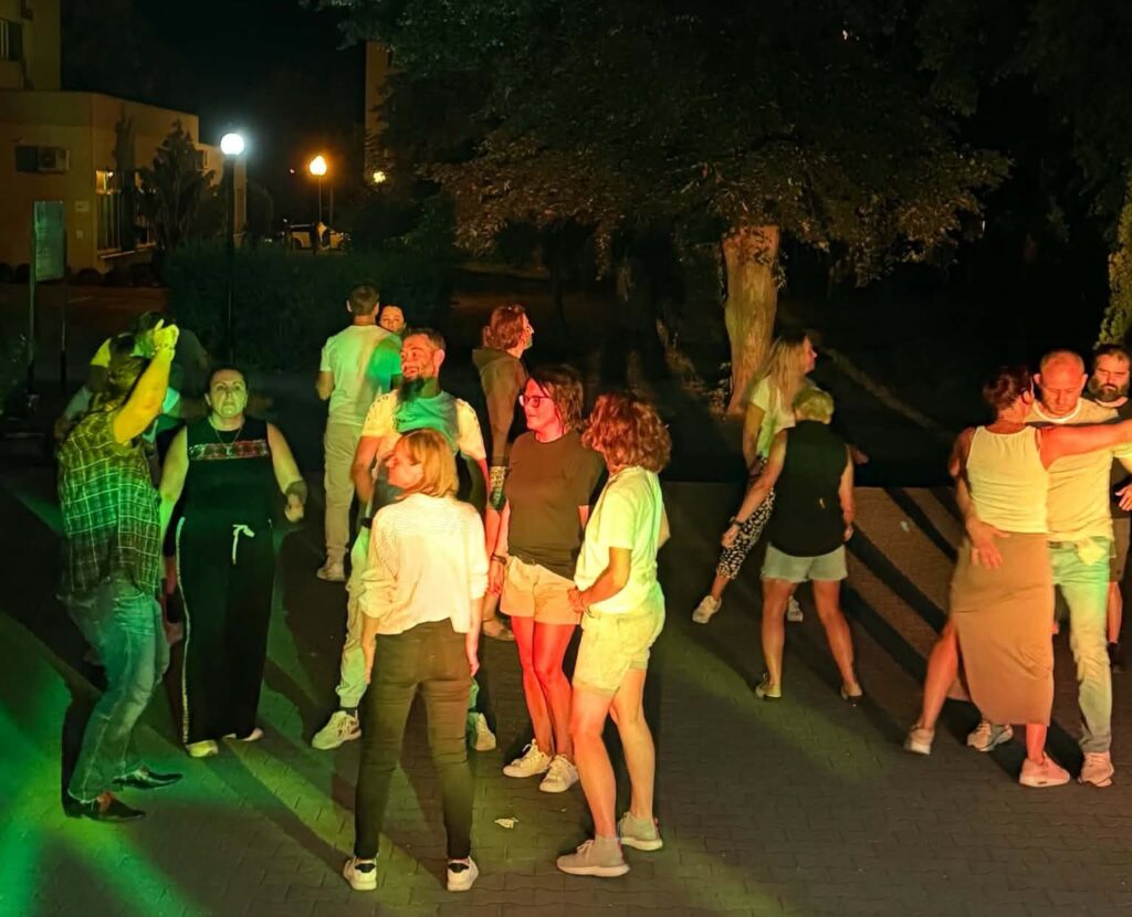 Festiwal Dobrej Zabawy W Przeworsku Za Nami. Taneczne Rytmy I Mnóstwo Energii W Mok 1 Wieczorna Zabawa Na Festiwalu Pod Mokiem W Przeworsku