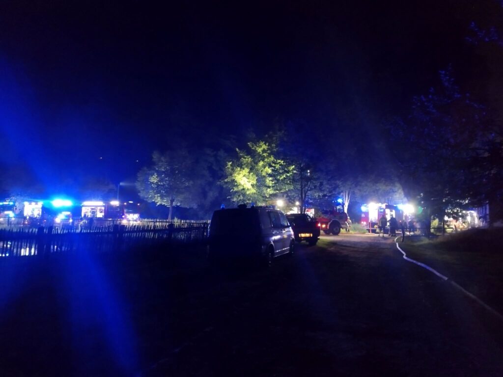 Nocny Pożar W Skansenie W Sanoku. Spłonął Xvii-Wieczny Kościółi Stodoła 1 Pożar Skansenu W Sanoku