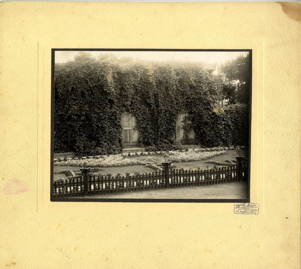 Zobacz Najstarsze Wpisy W Fotograficznym Inwentarzu Przeworskiego Muzeum 1 Mp-F-2