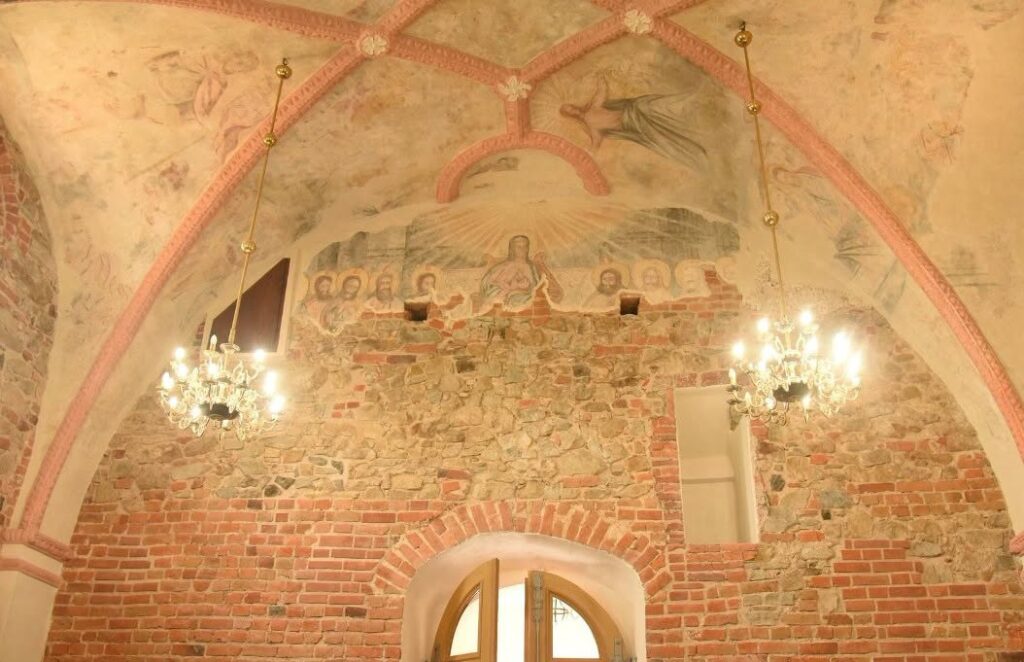 Niezwykłe Odkrycie W Kańczudze. Xvi-Wieczne Polichromie I Średniowieczny Pochówek 1 Niezwykłe Odkrycie W Kańczudze. Xvi-Wieczne Polichromie I Średniowieczny Pochówek