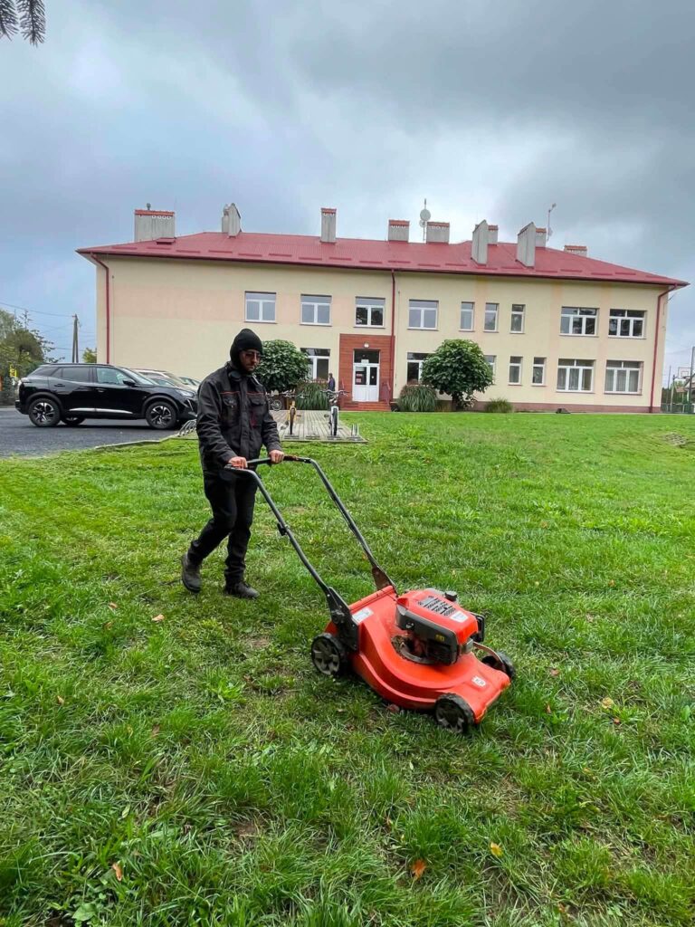 Farma Dyniowa Przygotowana, Rzeka W Gorzycach Odetkana 2 Farma Dyniowa Przygotowana, Rzeka W Gorzycach Odetkana