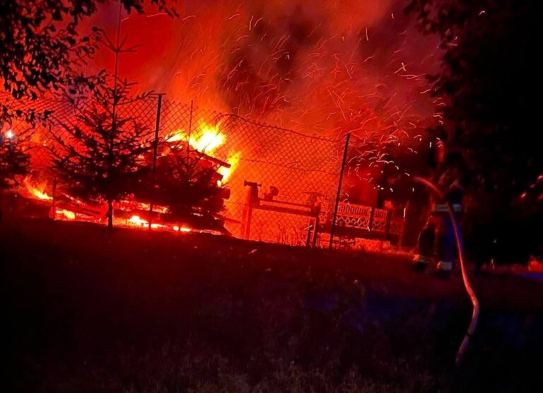 nocny pożar w Adamówce