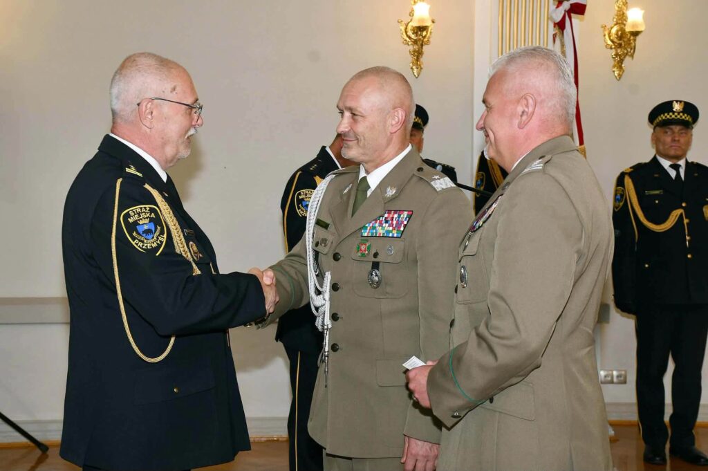 Jubileusz Straży Miejskiej W Przemyślu Z Udziałem Starosty Przeworskiego 1 Jubileusz 35-Lecia Straży Miejskiej W Przemyśl