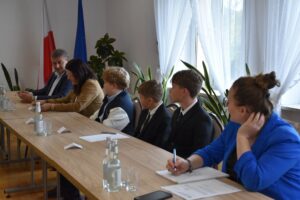 Młodzi biorą sprawy w swoje ręce! O czym radni dyskutowali w Urzędzie w Kańczudze?