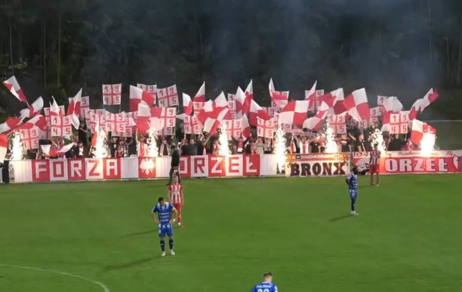 825279371_923447287171898_6613223386912273854_N Flagi, Race I Ogłuszający Doping! Kibice Orła Przeworsk Zrobili Show Na Nowym Stadionie