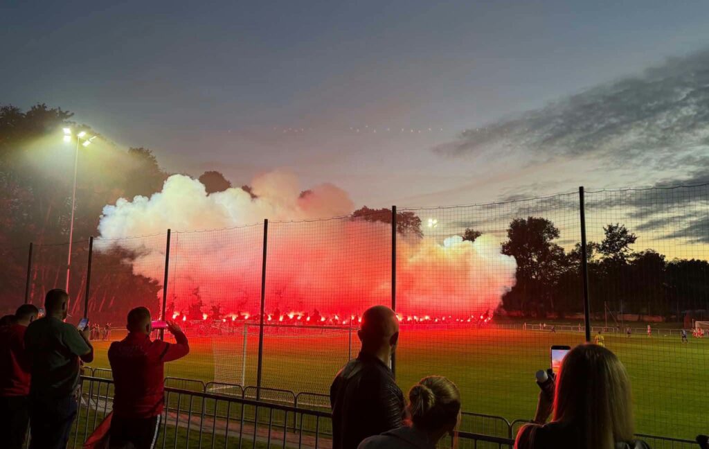 825340330_1763648638119342_619400196980718791_N Flagi, Race I Ogłuszający Doping! Kibice Orła Przeworsk Zrobili Show Na Nowym Stadionie