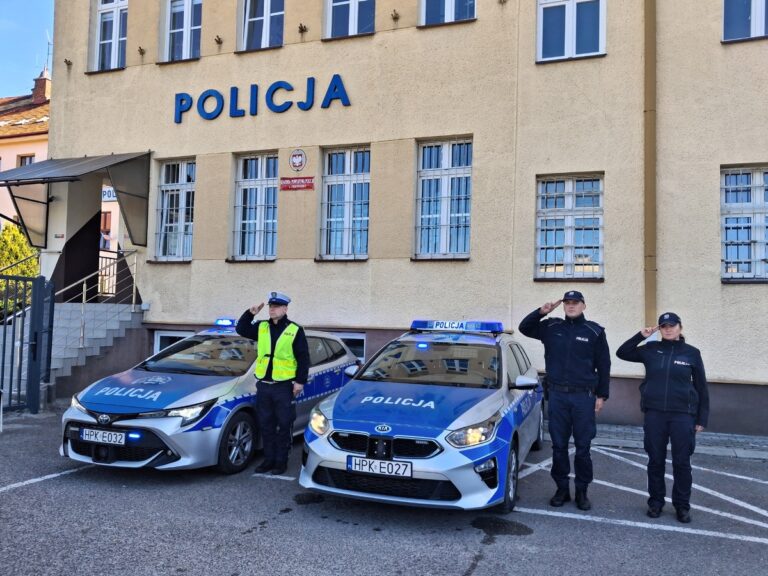 Policjanci oddali hołd śp. podkom. Natanowi Sieroniowi