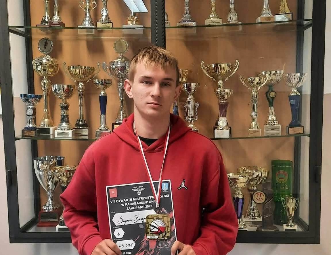 Lokalna Gazeta Internetowa 32 Złoty Medal Szymona Bierzyńskiego W Parabadmintonie