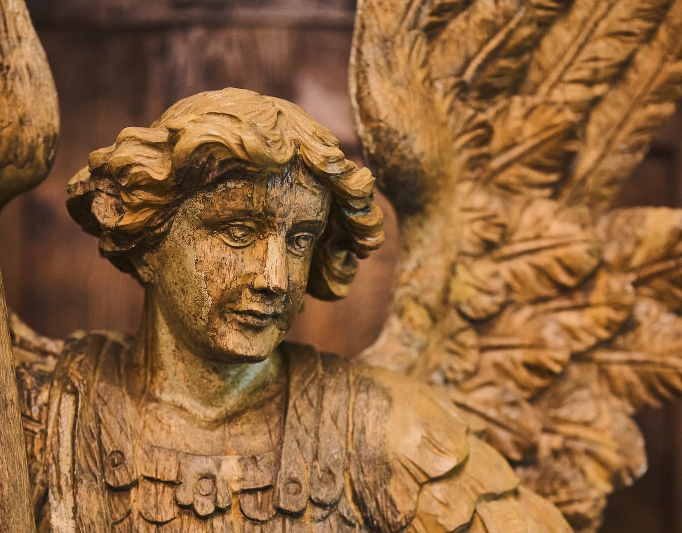 Lokalna Gazeta Internetowa 26 Drewniana Figura Św. Michała Archanioła