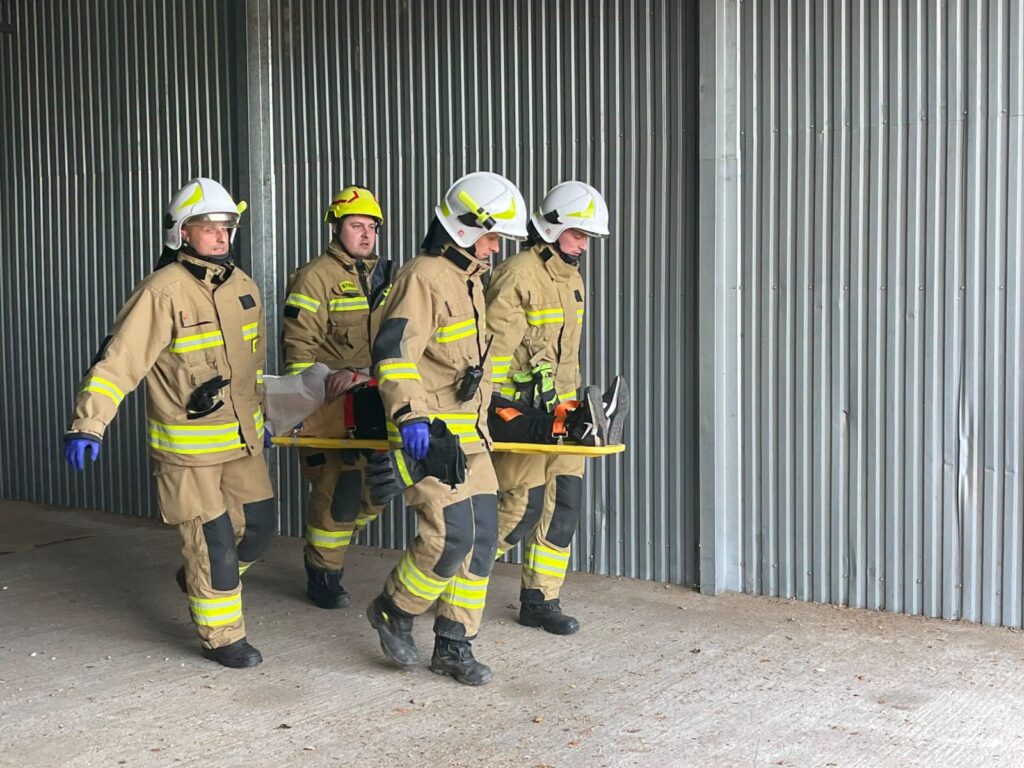 Upadek Drona, Pożar I Ranny Ratownik! Manewry Strażaków W Gminie Adamówka 1 Upadek Drona, Pożar I Ranny Ratownik! Manewry Strażaków W Gminie Adamówka