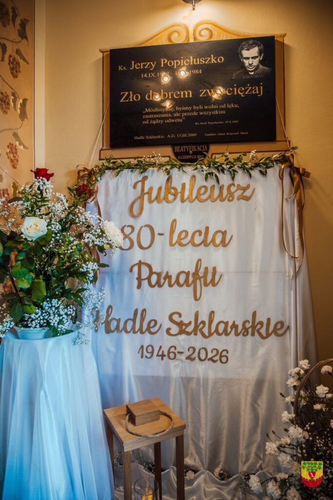80 Lat Parafii W Hadlach Szklarskich. Odsłonięto Pamiątkową Tablicę W Hołdzie 1 80 Lat Parafii W Hadlach Szklarskich. Odsłonięto Pamiątkową Tablicę W Hołdzie