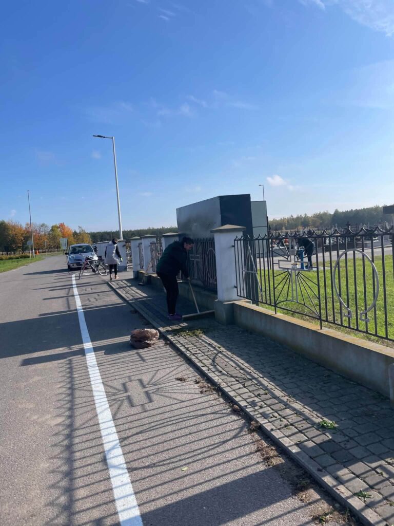 Farma Dyniowa Zniknęła, A Pracownicy Ruszyli W Teren 2 Farma Dyniowa Zniknęła, A Pracownicy Ruszyli W Teren