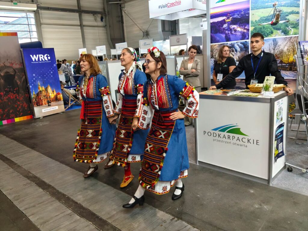Przeworska Lipa Sobieskiego Skradła Serca Turystów W Poznaniu 1 Przeworska Lipa Sobieskiego Skradła Serca Turystów W Poznaniu