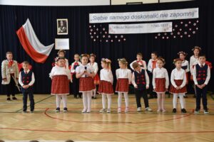 Święto patrona i wielki bieg w szkole w Dębowie