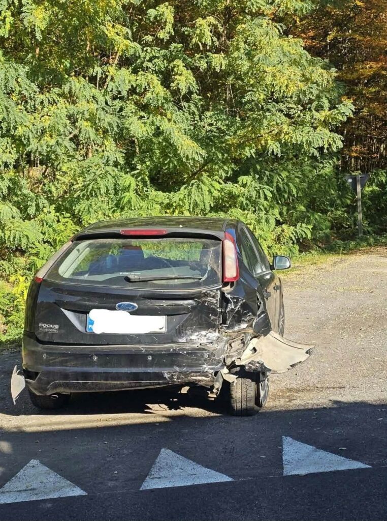 Zderzenie Dwóch Aut W Miejscowości Dobra 2 Zderzenie Dwóch Aut W Miejscowości Dobra
